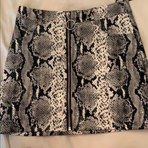 Zip-up snakeskin mini skirt